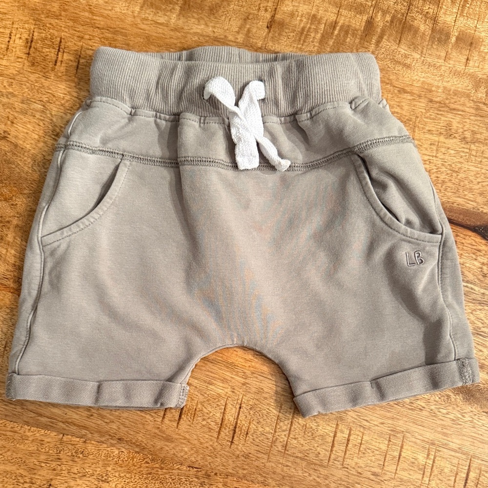 Little Bipsy gray shorts